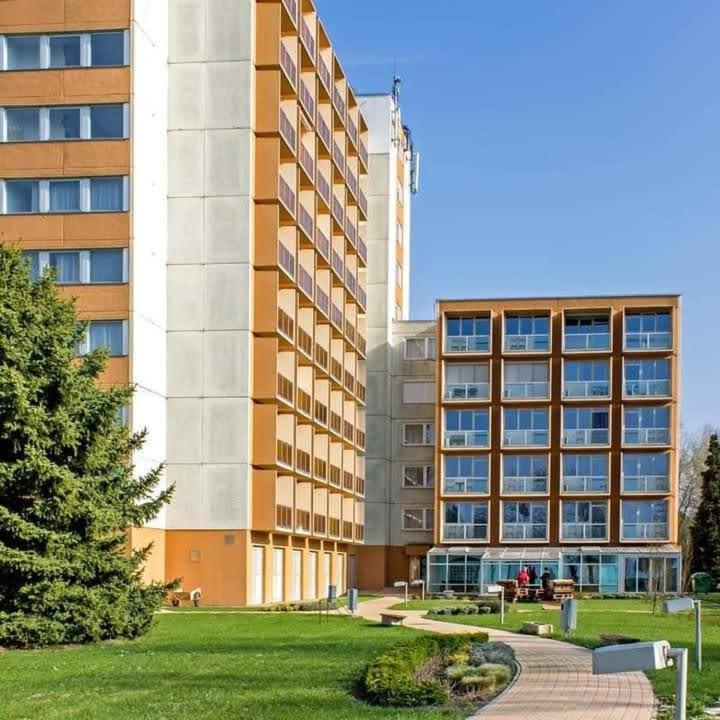 Kr Apartman Siófok Eksteriør billede